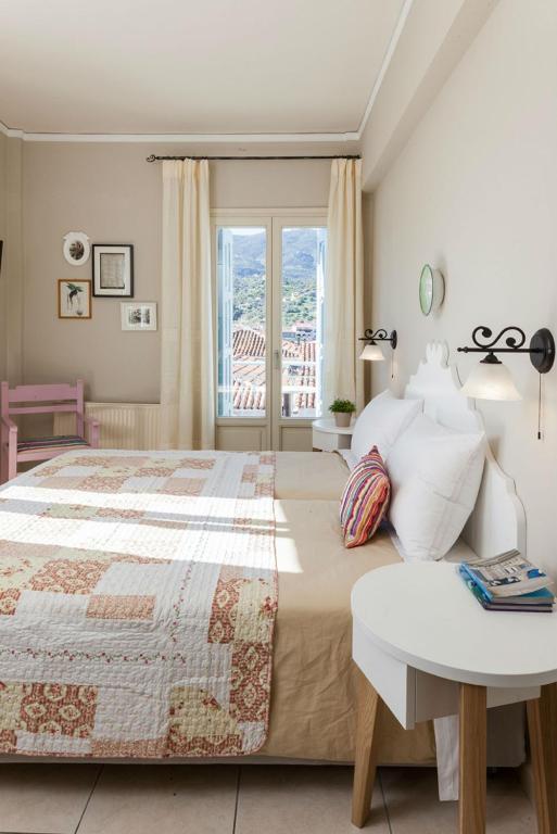 7 Brothers Hotel Poros Town Rum bild